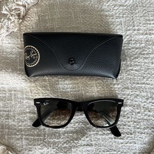 Ray Ban wayfarer sunglasses tortoiseshell